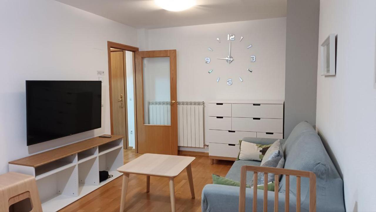 Un Balcon Al Paraiso Apartment *